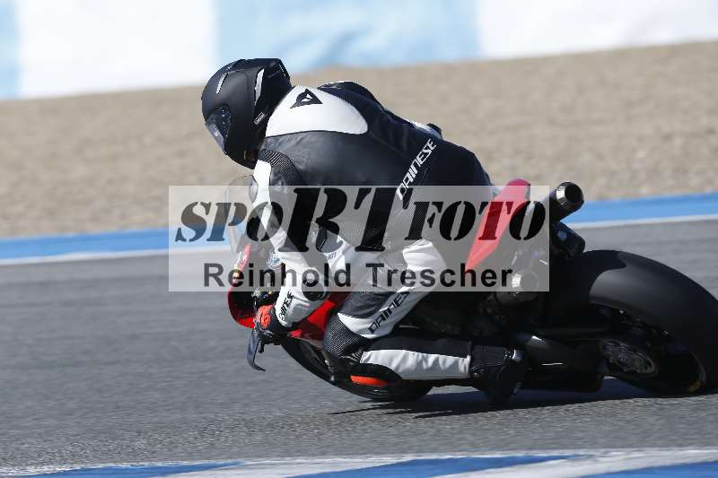 /Archiv-2024/02 29.01.-02.02.2024 Moto Center Thun Jerez/Gruppe gruen-green/162